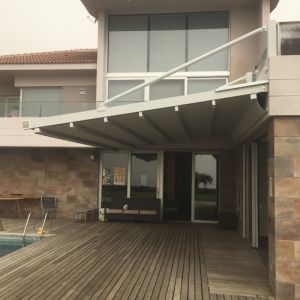 Side view of the Argus pergola